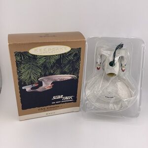 1993 Hallmark Keepsake Ornament Star Trek The Next Generation U.S.S. Enterprise